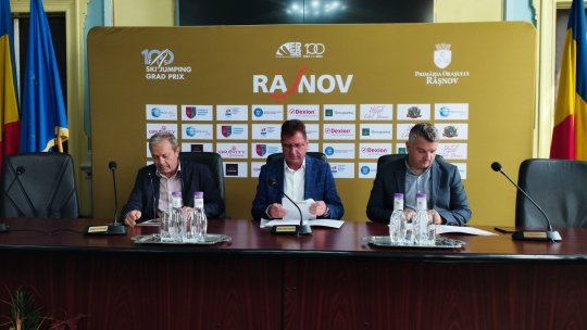 RÂȘNOV: Grand Prix de vară la sărituri cu schiurile