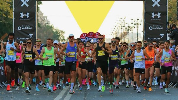Alergătorii kenyeni au dominat Maratonul București