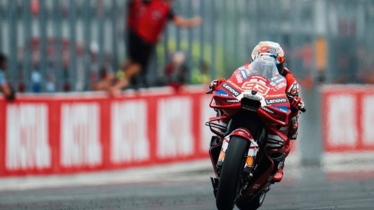 Motociclism: Marc Márquez câștigă Marele Premiu al Japoniei și reduce avansul lui Jorge Martín