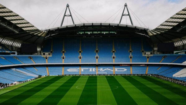 Echipa Manchester City, vinovată de încălcarea regulilor financiare: Cum funcționa schema de sponsorizări descrisă de comisia independentă