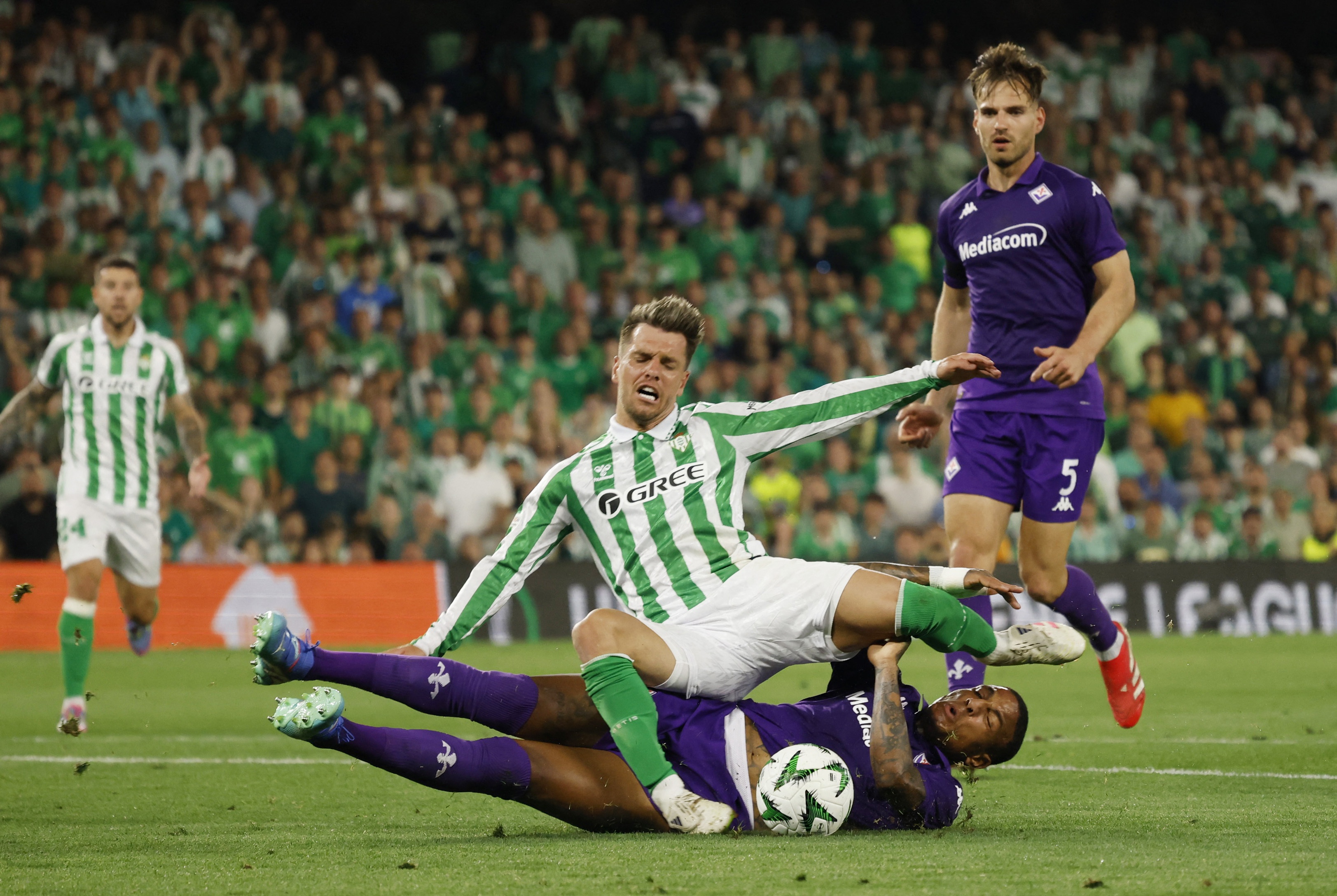 Fotbal Betis Fiorentina Conference League